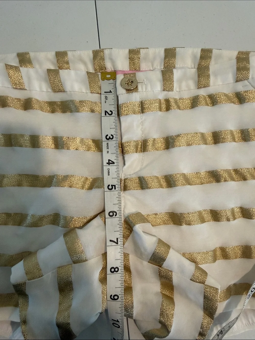 LILLY PULITZER Adie Metallic Gold & White Striped Shorts size 2